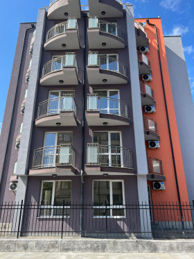 Продажба на едностайни апартаменти в област Бургас — страница 96 - изображение 18 