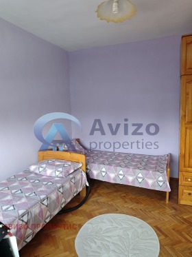 2 Schlafzimmer Banischora, Sofia 2