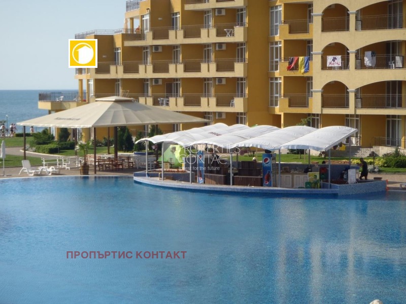 Продава  2-стаен област Бургас , гр. Ахелой , 74 кв.м | 56016211