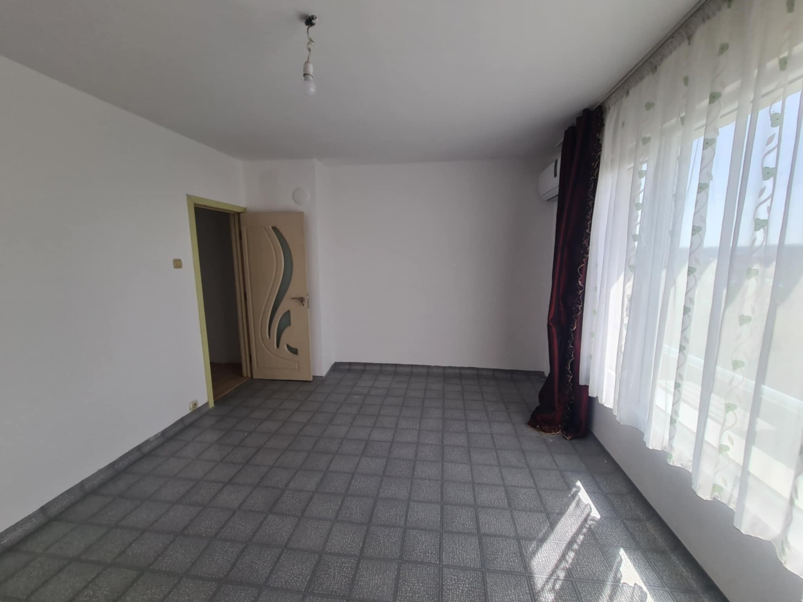 Продава 1-СТАЕН, гр. Хасково, Червена стена, снимка 5 - Апартаменти - 53741161