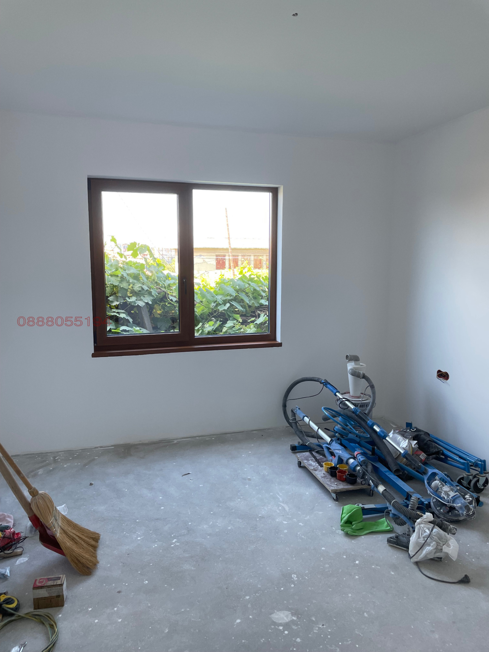 Продава ЕТАЖ ОТ КЪЩА, гр. Добрич, Автогара, снимка 3 - Етаж от къща - 55063793