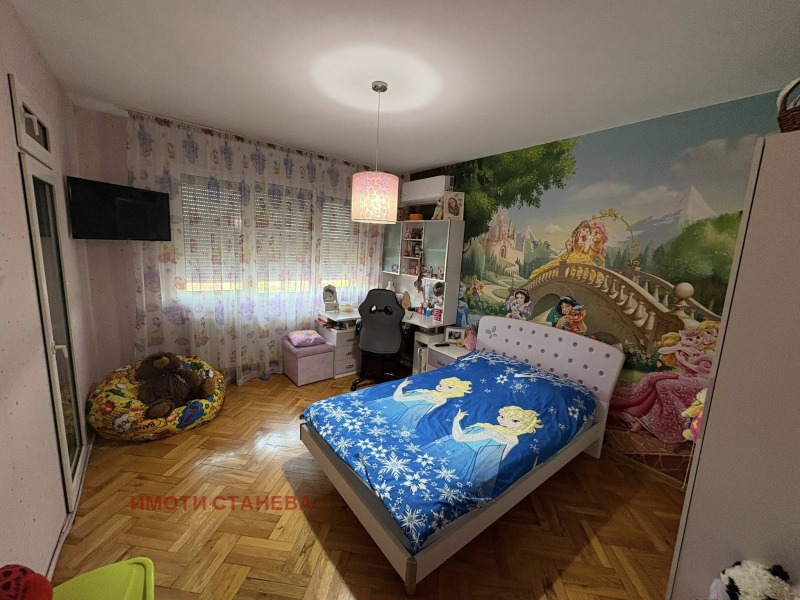 Продается  3 спальни Видин , Петко Каравелов , 130 кв.м | 16063870 - изображение [12]