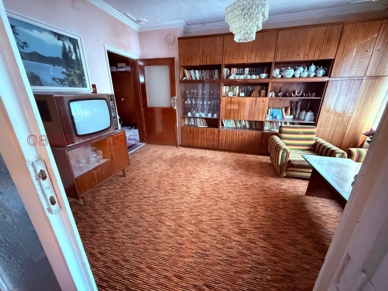 Продава ЕТАЖ ОТ КЪЩА, гр. Чирпан, област Стара Загора