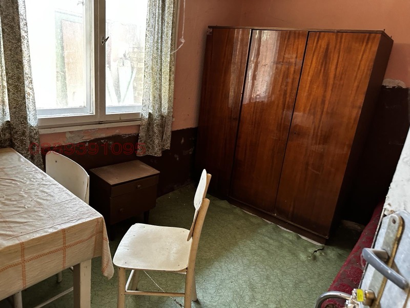 Продава ЕТАЖ ОТ КЪЩА, гр. Чирпан, област Стара Загора, снимка 15 - Етаж от къща - 52779886