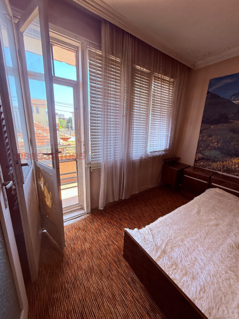 Продава ЕТАЖ ОТ КЪЩА, гр. Чирпан, област Стара Загора, снимка 6 - Етаж от къща - 52779886