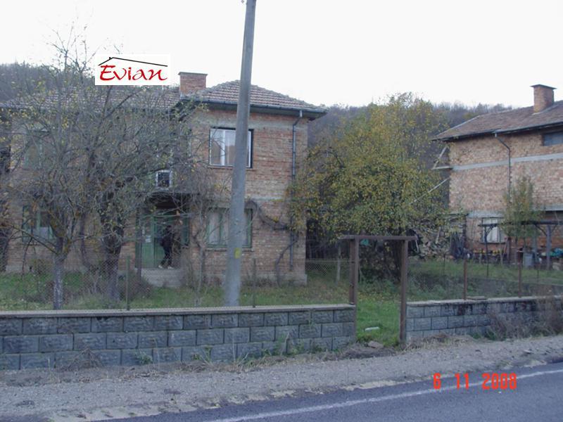 Продава КЪЩА, с. Вонеща вода, област Велико Търново, снимка 4 - Къщи - 44542206