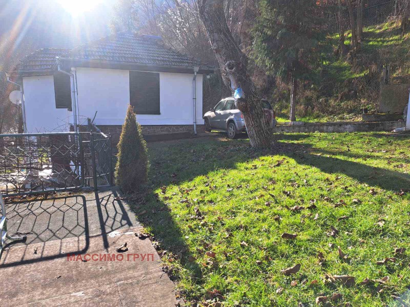 Продава КЪЩА в област София, гр. Своге - 101 кв.м / 85 000 € » 166 245.55 лв., МАССИМО ГРУП