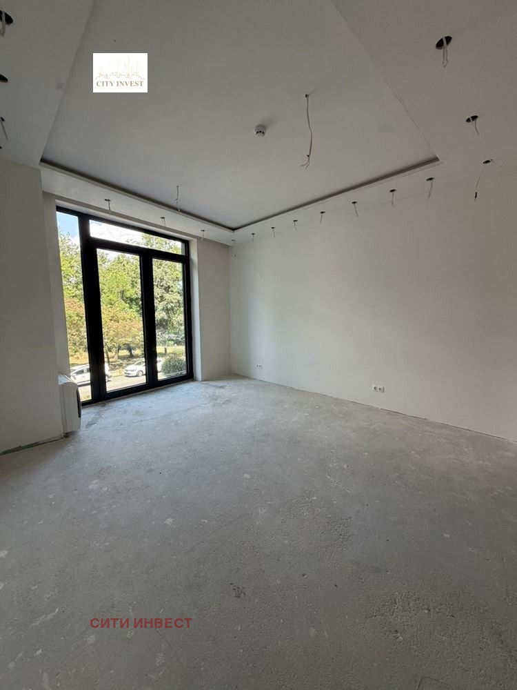 Продава 2-СТАЕН, гр. Бургас, Лазур, снимка 2 - Апартаменти - 56626538