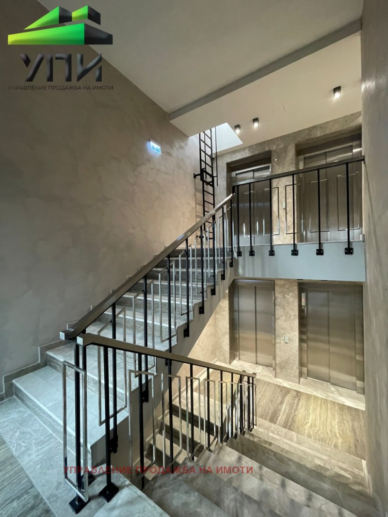 Продава МНОГОСТАЕН, гр. София, Изток, снимка 9 - Апартаменти - 52475744