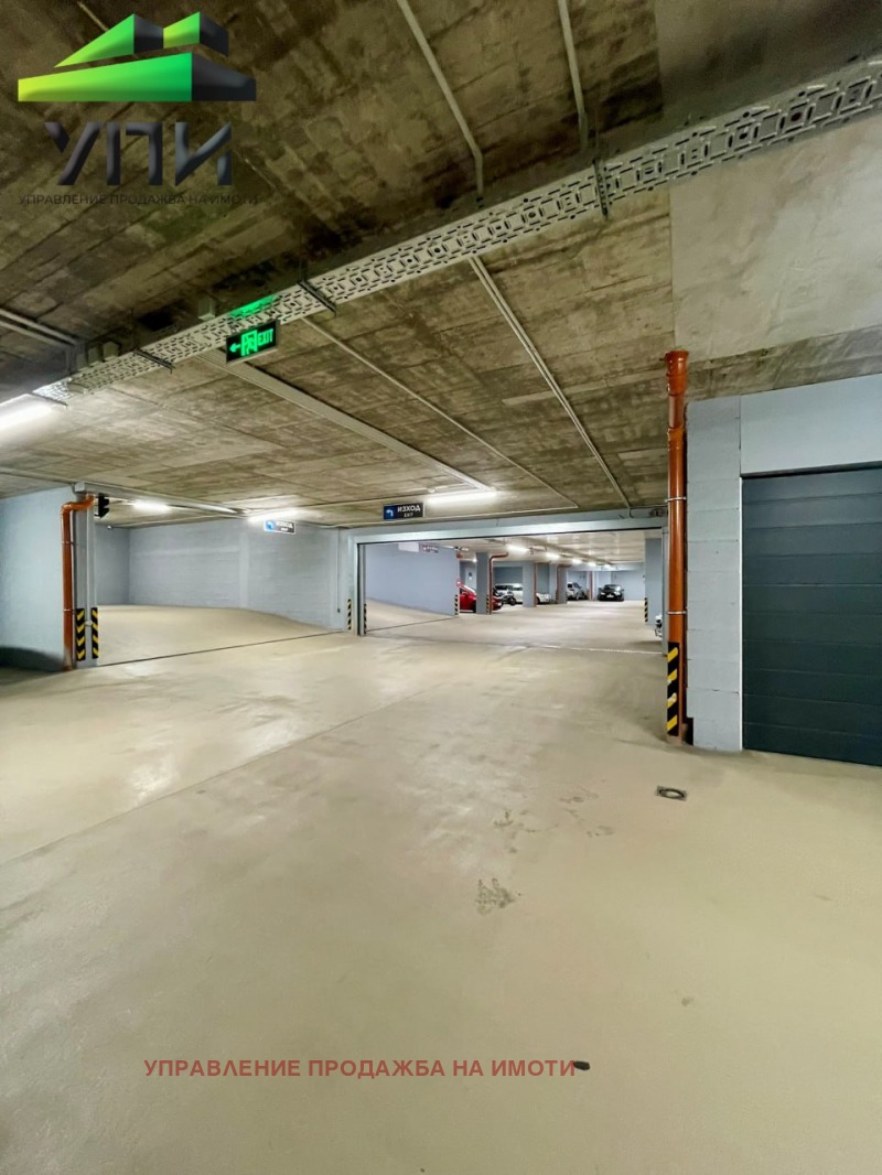 Продава МНОГОСТАЕН, гр. София, Изток, снимка 2 - Апартаменти - 52475744