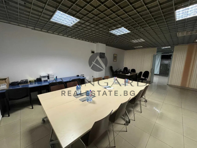 Продава ОФИС в град Пловдив, Център - 87 кв.м / 66 000 € » 129 084.78 лв., АВАНГАРД РИЪЛ ЕСТЕЙТ