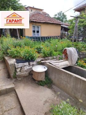 Къща град Плевен, Широк център 12