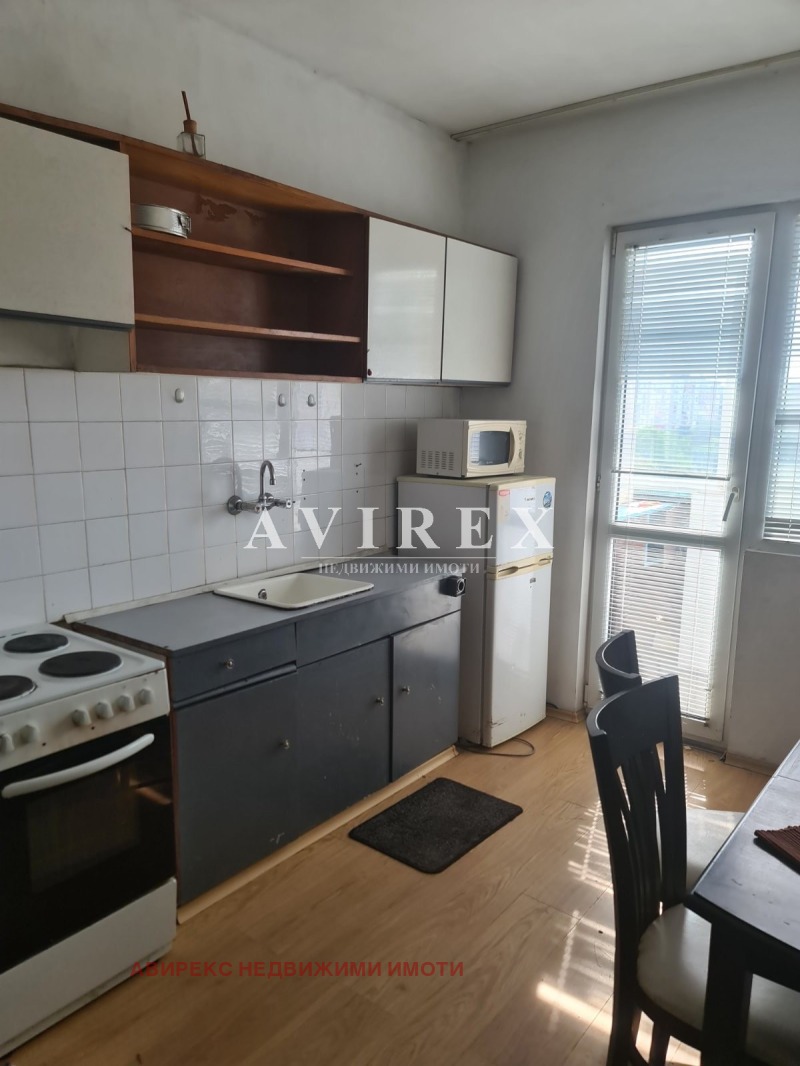 De vânzare  1 dormitor Plovdiv , Izgrev , 63 mp | 97259537