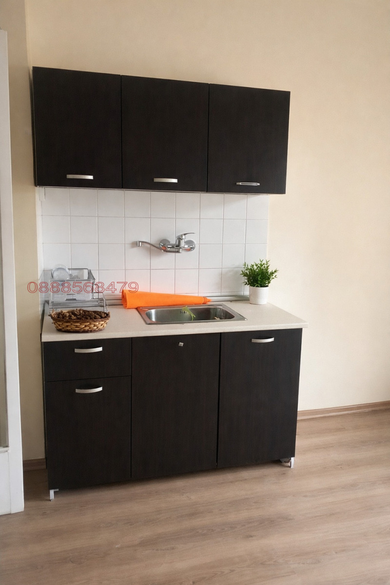 Продава МНОГОСТАЕН, гр. Плевен, Идеален център, снимка 3 - Апартаменти - 53043878