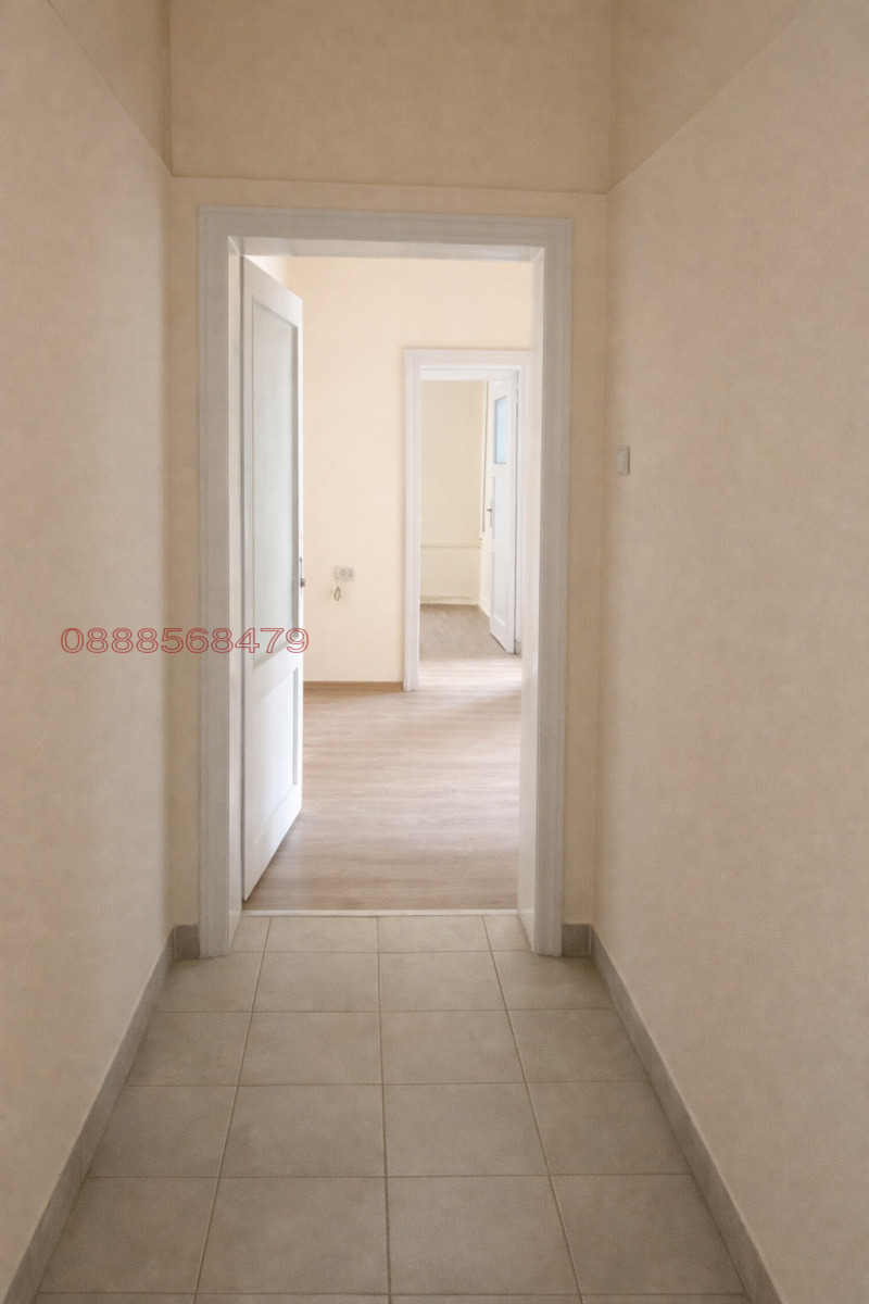 Продава МНОГОСТАЕН, гр. Плевен, Идеален център, снимка 10 - Апартаменти - 53043878