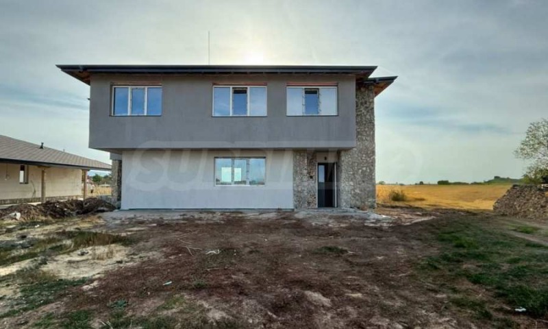 Продава КЪЩА, област София, с. Равно поле • 330000 € • 17201331 — Holmes.bg