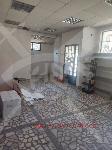 Продава МАГАЗИН, гр. Карлово, област Пловдив, снимка 2 - Магазини - 54231966