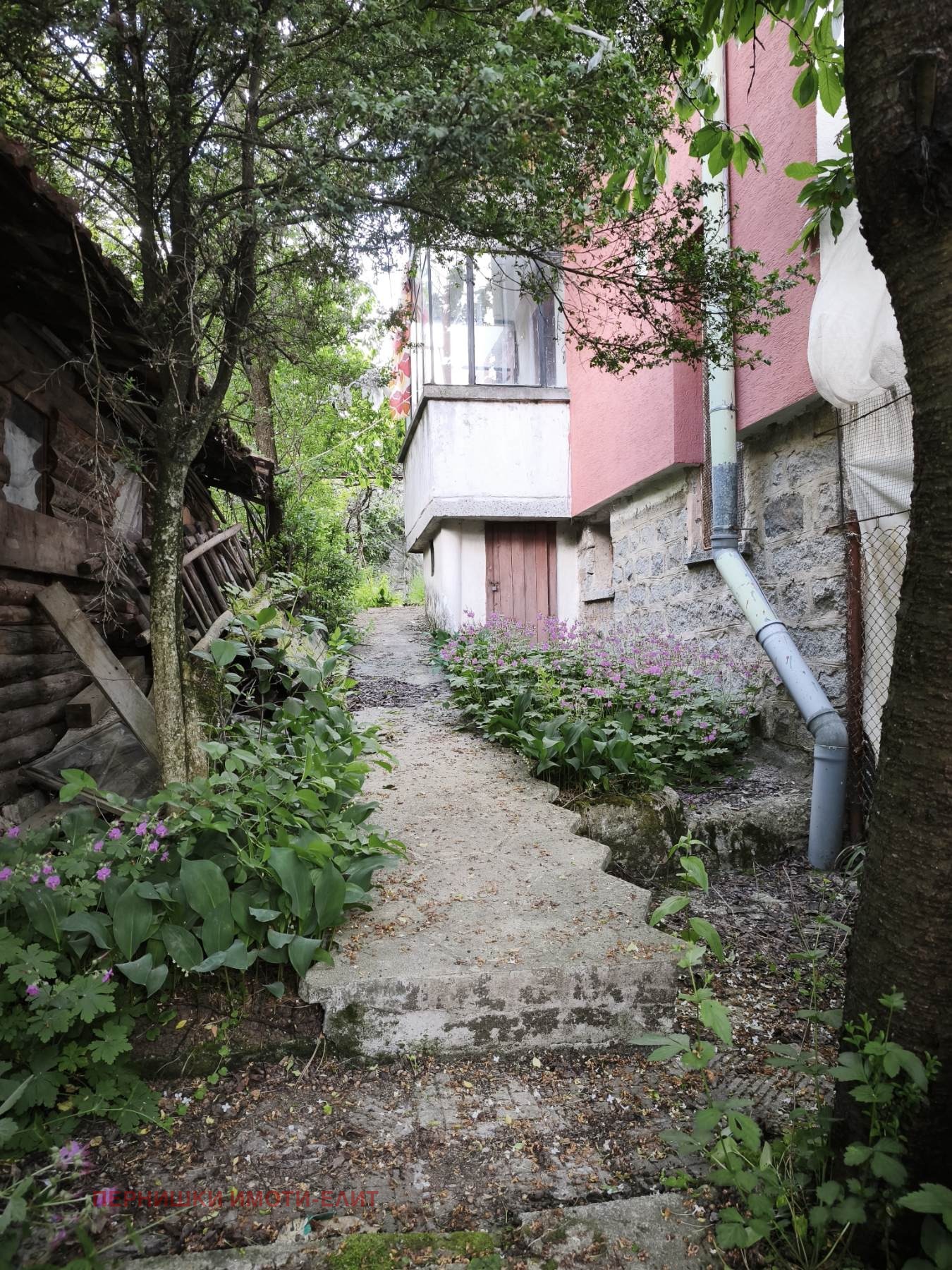 Продава ЕТАЖ ОТ КЪЩА, с. Кладница, област Перник, снимка 9 - Етаж от къща - 54712584