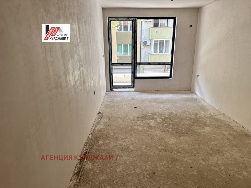 На продаж  2 спальні Кърджали , Център , 113 кв.м | 83229093 - зображення [5]