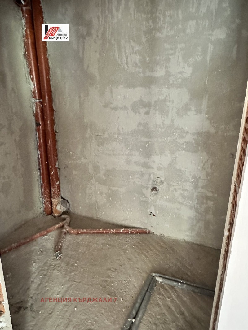 На продаж  2 спальні Кърджали , Център , 113 кв.м | 83229093 - зображення [2]