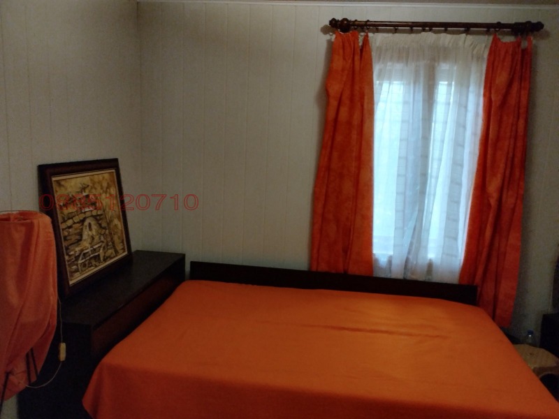 Продава КЪЩА, гр. Априлци, област Ловеч, снимка 7 - Къщи - 52782577