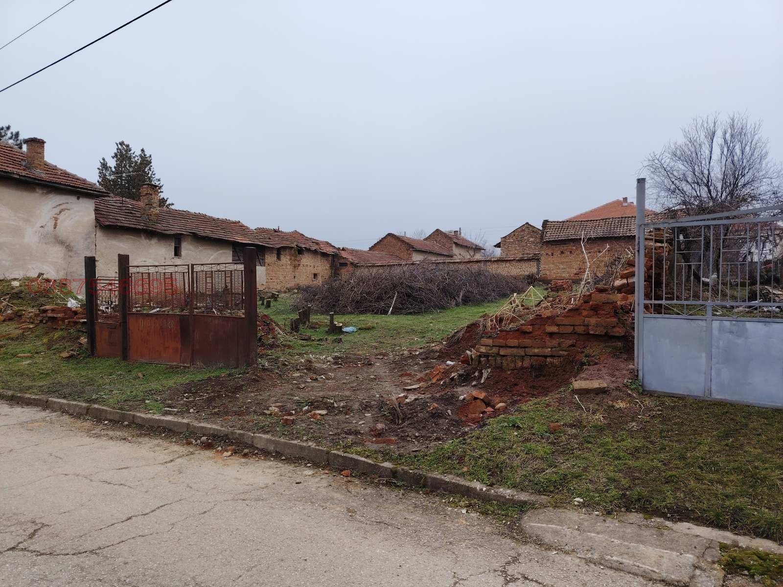 Продава ПАРЦЕЛ, гр. Тръстеник, област Плевен