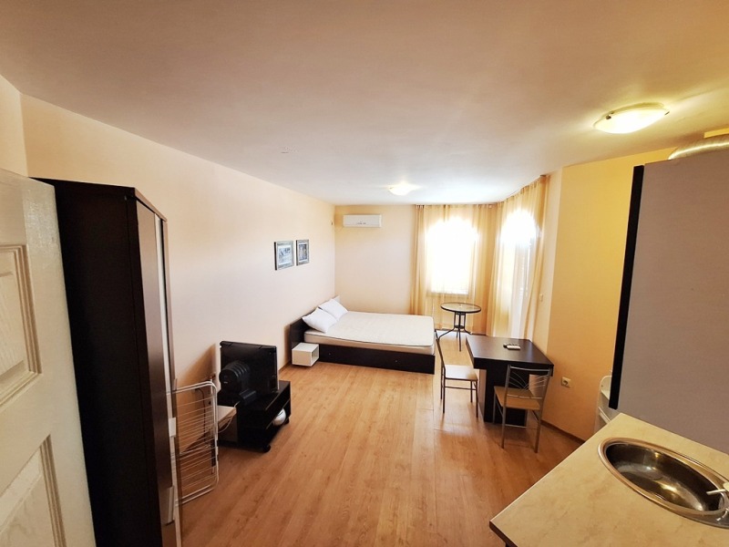 For Sale  Studio region Burgas , k.k. Slanchev bryag , 42 sq.m | 81155852