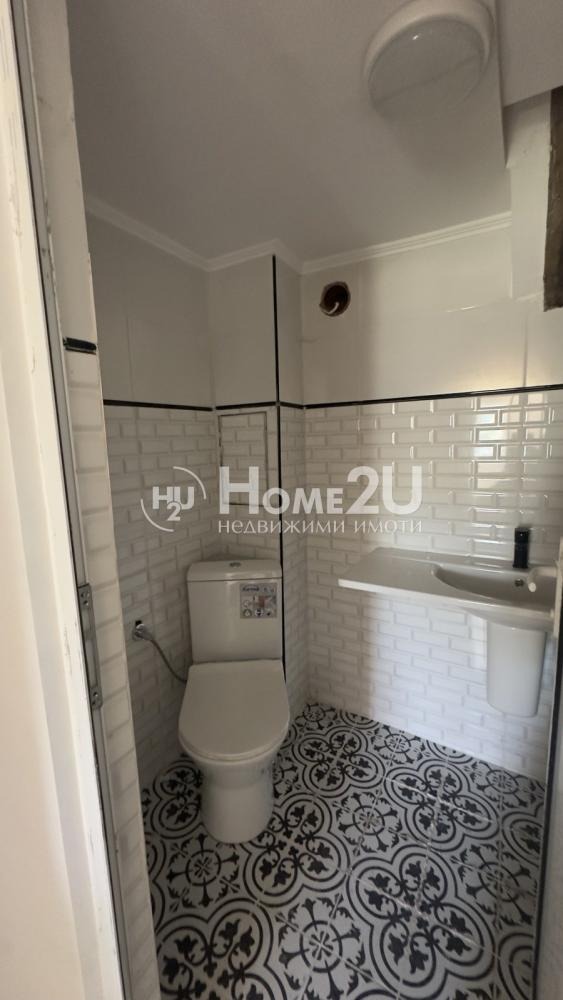 Продава КЪЩА, гр. Бургас, с. Извор, снимка 3 - Къщи - 55572945