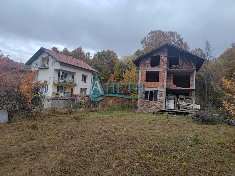 Продава КЪЩА, с. Глоговица, област Перник, снимка 4 - Къщи - 56489125