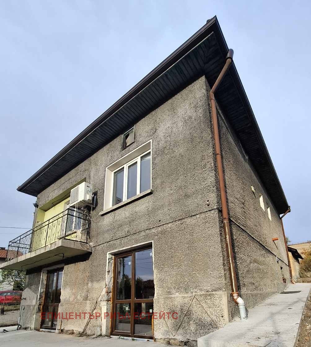 Продава КЪЩА, с. Дивотино, област Перник