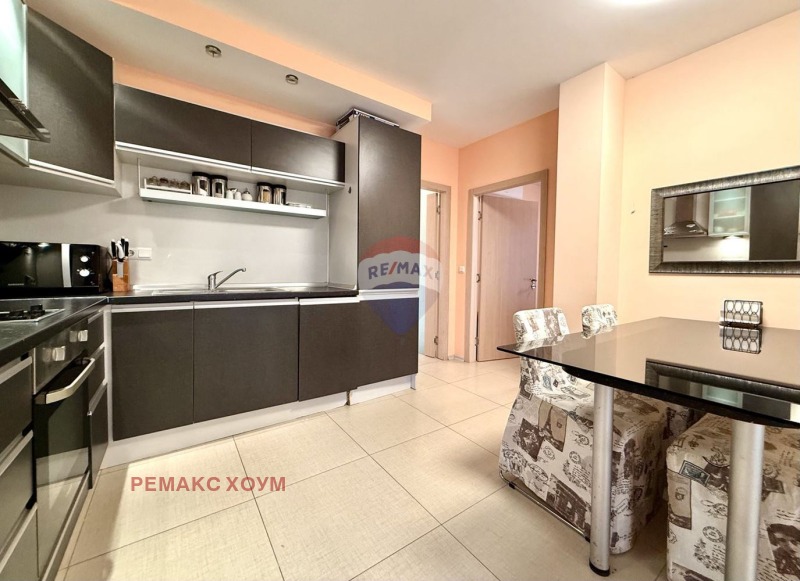 Продава 3-СТАЕН в област Добрич, гр. Балчик - 80 кв.м / 98 000 € » 191 671.34 лв., РЕМАКС ХОУМ