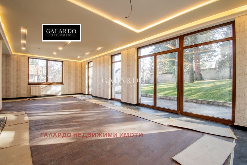 De vânzare  Casa Sofia , Boiana , 660 mp | 27510889 - imagine [2]