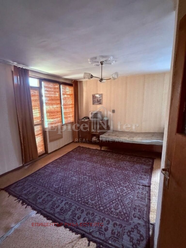 Продава КЪЩА, с. Ковачевци, област Перник, снимка 2 - Къщи - 56463992