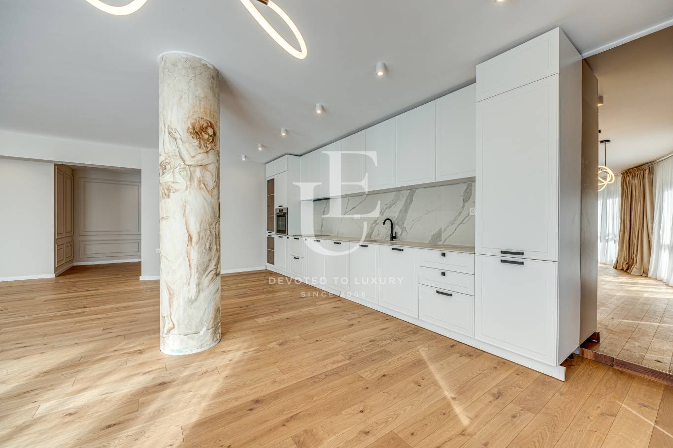 Продава МНОГОСТАЕН, гр. София, Лозенец, снимка 3 - Апартаменти - 54146970