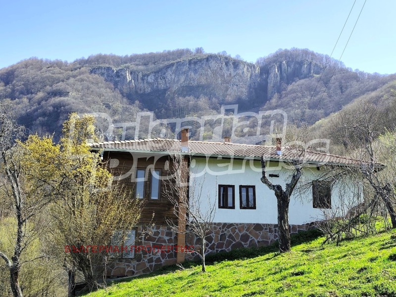 Продава КЪЩА в област Ловеч, гр. Тетевен - 113 кв.м / 60 000 € » 117 349.80 лв., БЪЛГЕРИАН ПРОПЕРТИС