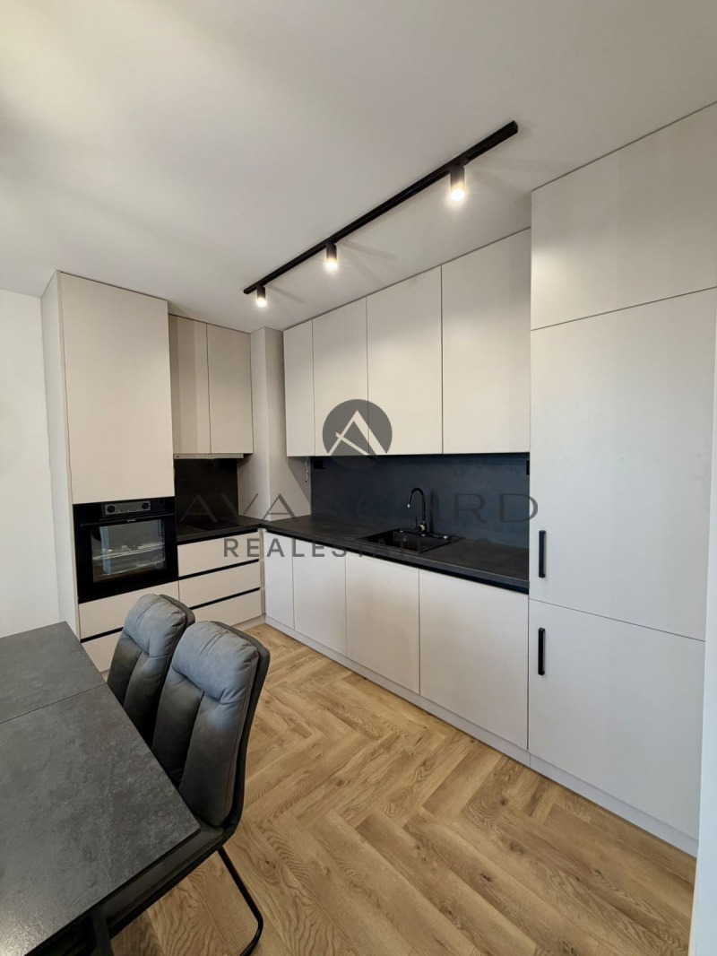 Продава 2-СТАЕН, гр. Пловдив, Остромила, снимка 3 - Апартаменти - 52987977