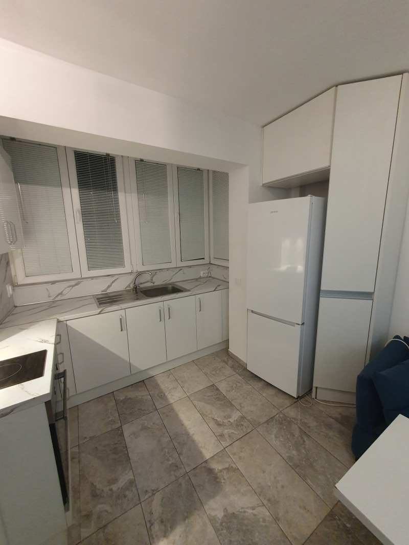 Продава 3-СТАЕН, гр. Стара Загора, Център, снимка 3 - Апартаменти - 53239076