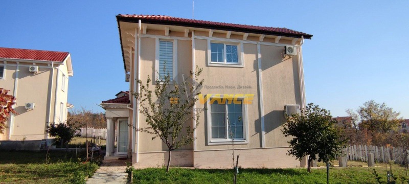 Продава  Къща област Бургас , с. Кошарица , 130 кв.м | 65899928