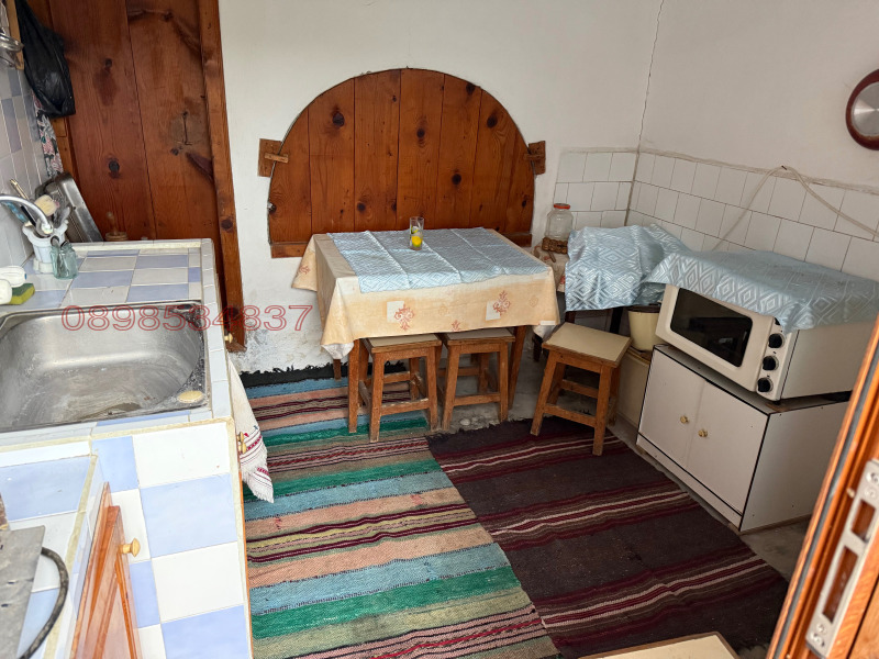 Продава КЪЩА, с. Осенец, област Разград, снимка 7 - Къщи - 53018148