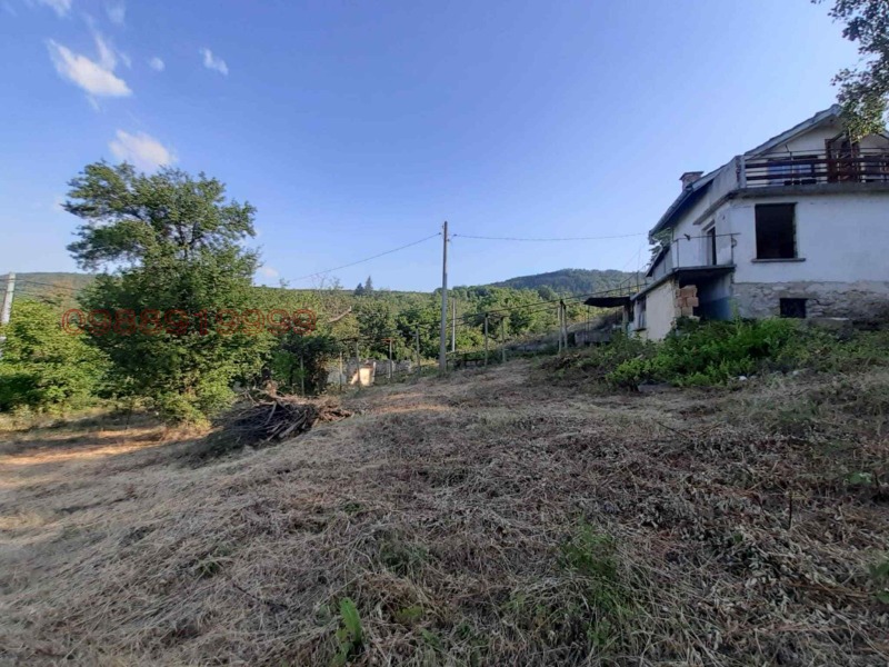 Продава ВИЛА, гр. Севлиево, област Габрово, снимка 2 - Вили - 52968280