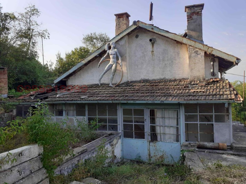 Продава ВИЛА, гр. Севлиево, област Габрово