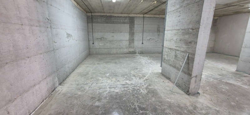 Продава ГАРАЖ, ПАРКОМЯСТО, гр. Варна, Бриз, снимка 4 - Гаражи и паркоместа - 53517667