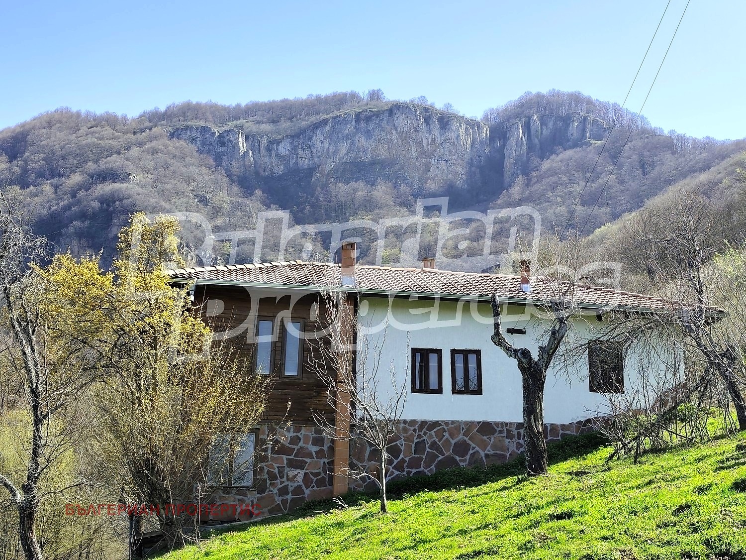 Продава КЪЩА, гр. Тетевен, област Ловеч