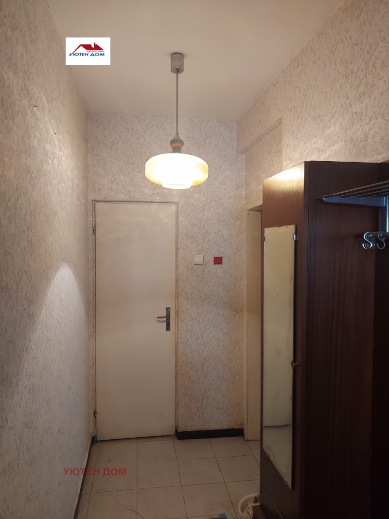 Продава ЕТАЖ ОТ КЪЩА в град Шумен, Център - 60 кв.м / 100 000 € » 195 583.00 лв., УЮТЕН ДОМ