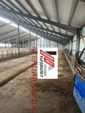Продава ПРОМ. ПОМЕЩЕНИЕ, с. Пъстрогор, област Хасково, снимка 8 - Производствени сгради - 54116689