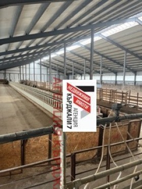 Продава ПРОМ. ПОМЕЩЕНИЕ, с. Пъстрогор, област Хасково