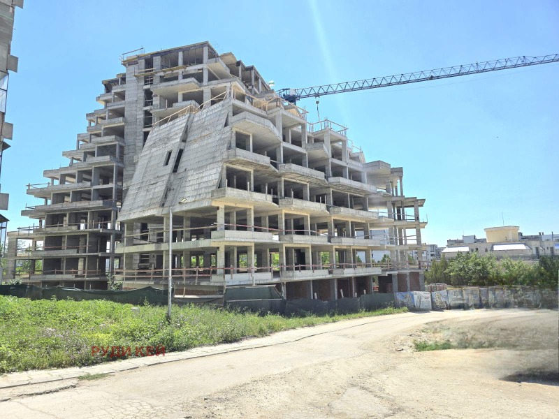 Te koop  2 slaapkamers Varna , Vazrazjdane 1 , 144 m² | 74992252 - afbeelding [2]