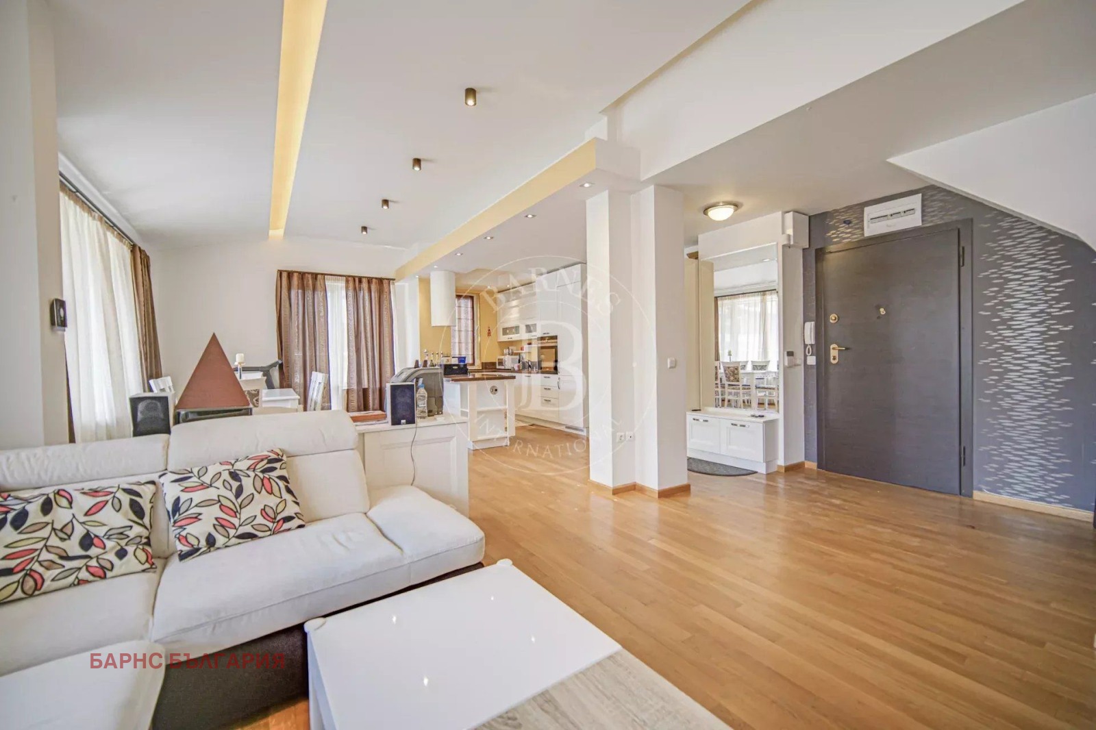 Продава 4-СТАЕН, гр. София, Кръстова вада, снимка 2 - Апартаменти - 56712927