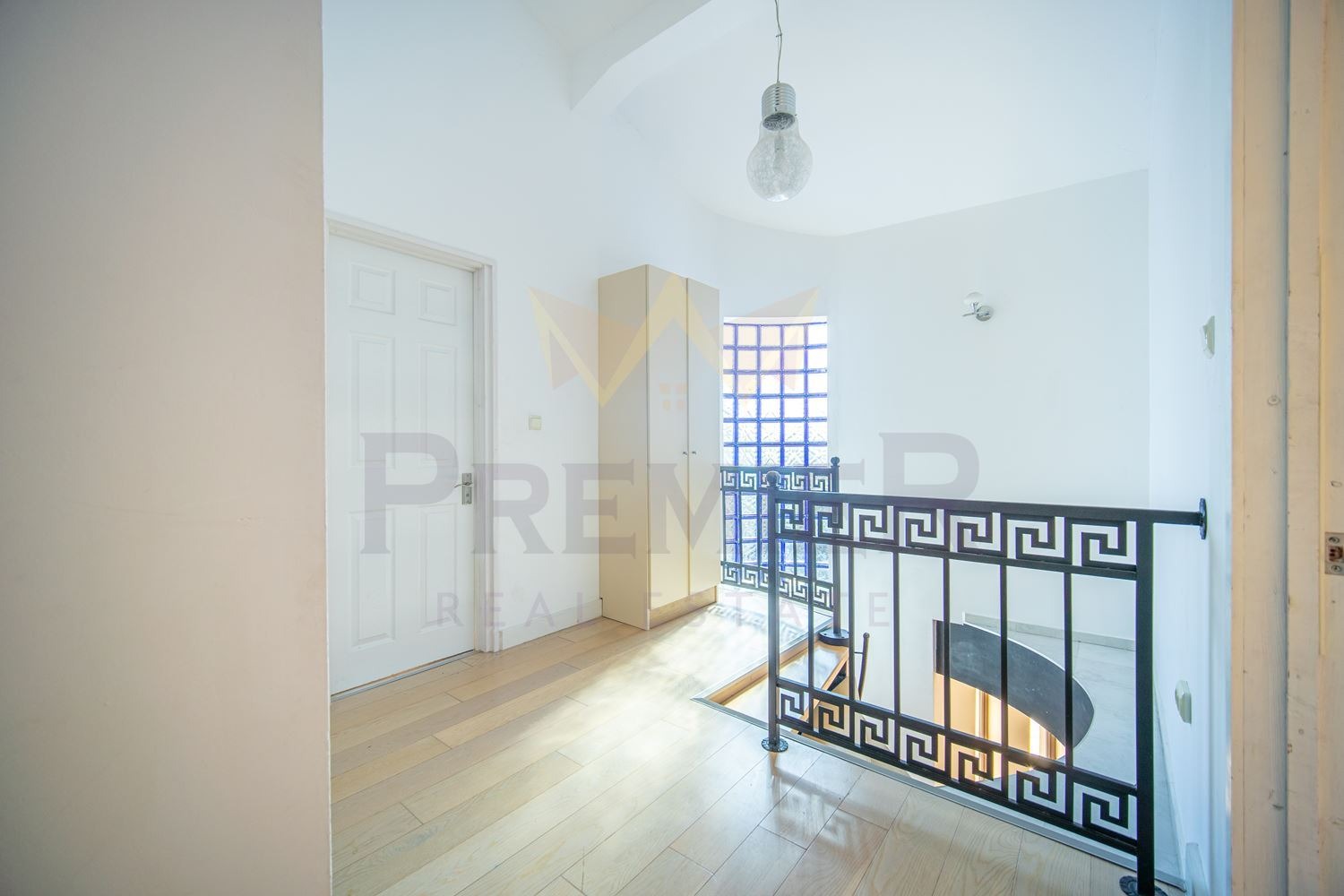 Продава КЪЩА, гр. Балчик, област Добрич, снимка 8 - Къщи - 55171901