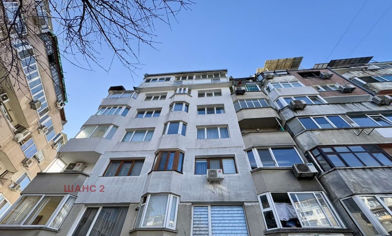 Продава 3-СТАЕН в град Варна, Цветен квартал - 95 кв.м / 218 900 € » 428 131.19 лв., ШАНС 2